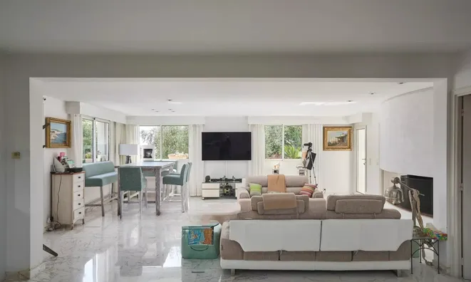 Недвижимость Villa Petit Juas: 8