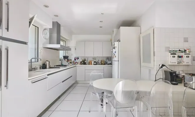 Недвижимость Villa Petit Juas: 11