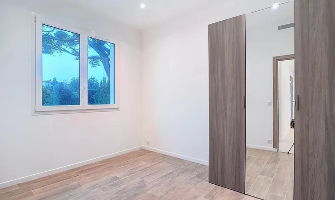 Недвижимость Property Cannes: 4