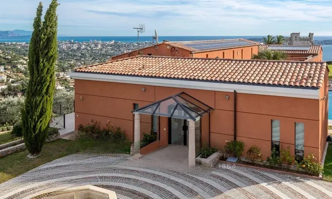 Недвижимость House Cannes: 17