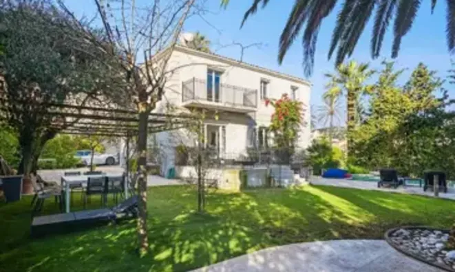 Недвижимость Villa Cannes Carnot: 2