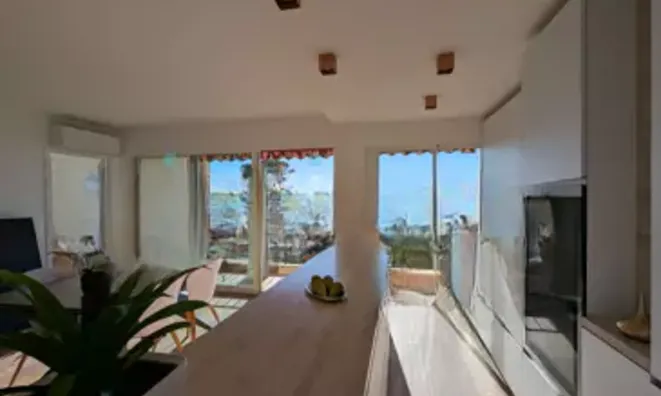 Недвижимость House Croix des Gardes: 2