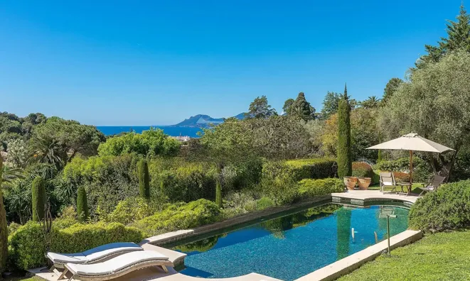 Недвижимость Villa Croix Pointe: 2