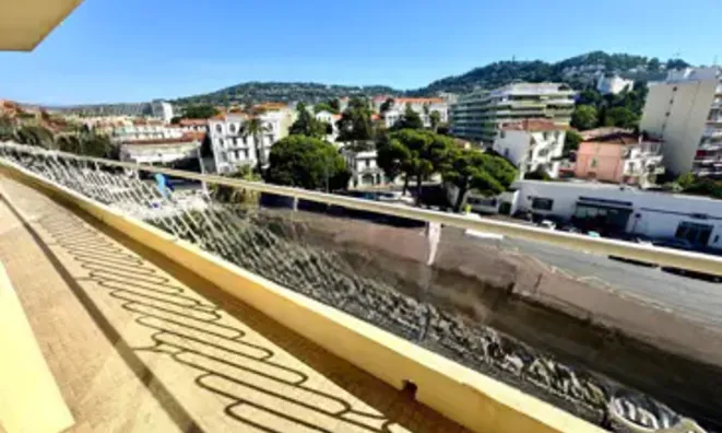 Недвижимость Property Type: Villa
Location: Cannes

Villa Cannes: 2