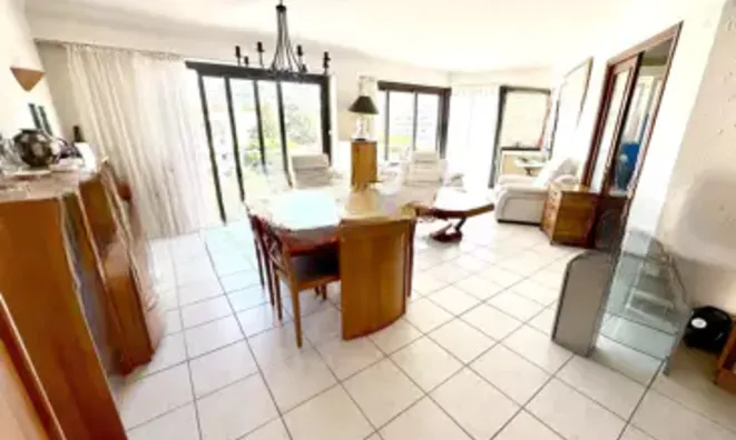 Недвижимость Property Type: Villa
Location: Cannes

Villa Cannes: 5