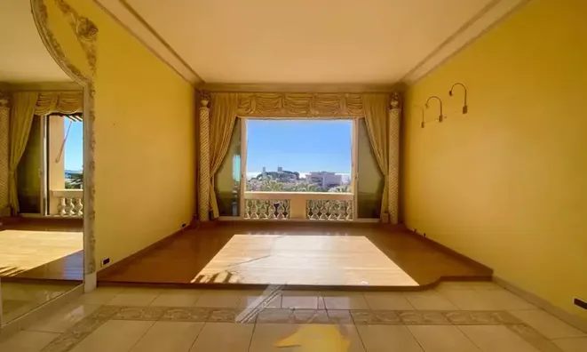 Недвижимость Villa Petit Juas: 1