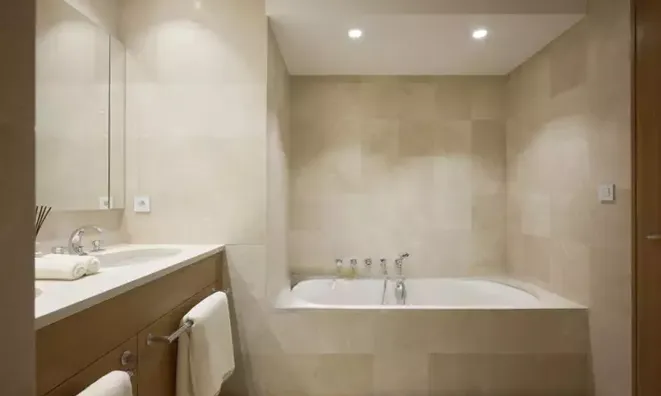 Недвижимость Building Centre-ville: 7