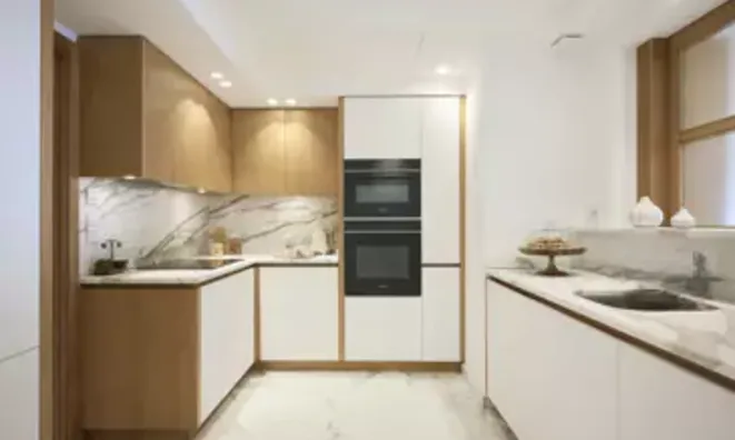 Недвижимость Building Centre-ville: 9