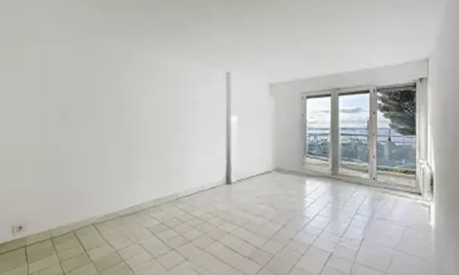 Недвижимость Villa Croix des Gardes: 2