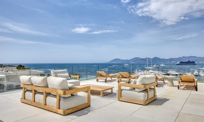 Недвижимость House Cannes: 1