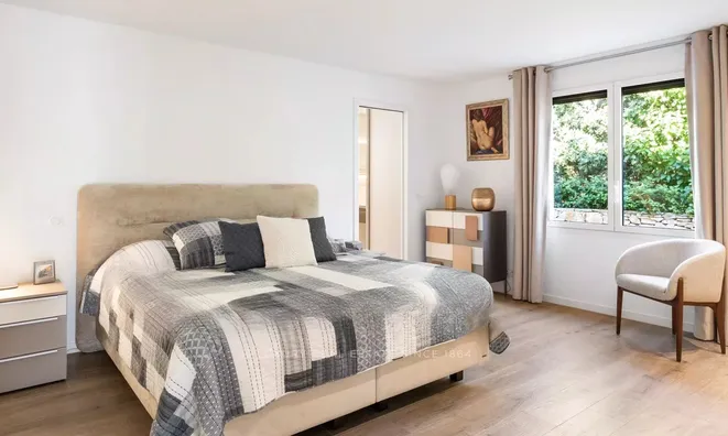 Недвижимость Villa Croix des Gardes: 9