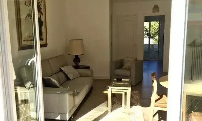 Недвижимость Property Name: Residence Cannes Centre: 10