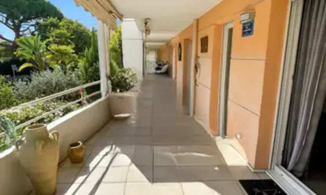 Недвижимость Villa République Cannes: 2