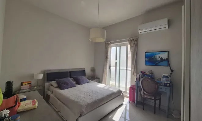 Недвижимость Central Pointe Residence: 2