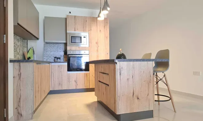 Недвижимость Ghajnsielem Sea Suites: 2