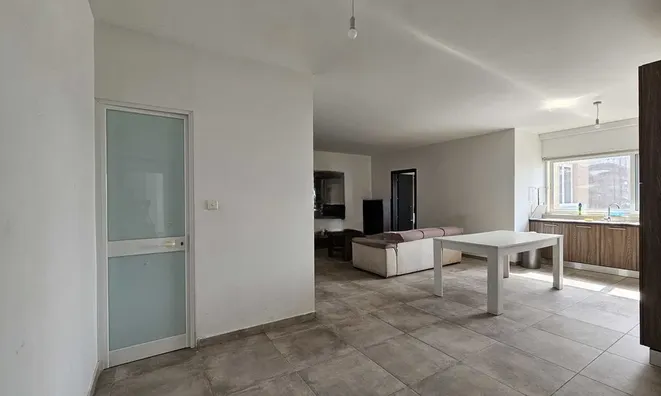 Недвижимость Zebbug Central Apartment: 1