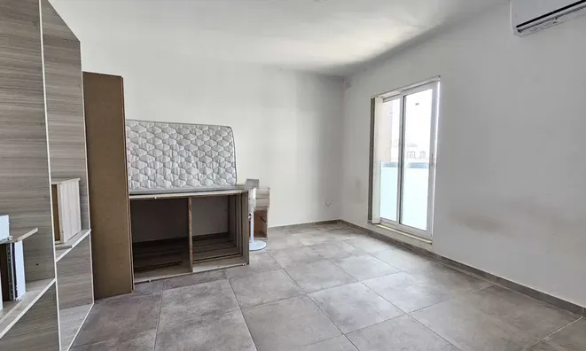 Недвижимость Zebbug Central Apartment: 4