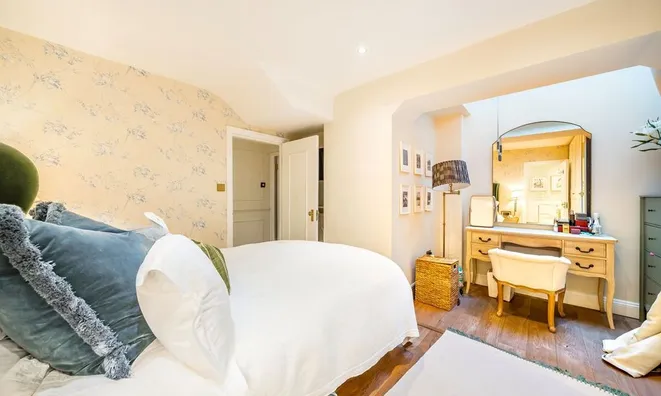 Недвижимость Wharfedale Street, Chelsea: 1