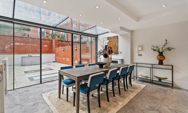 Недвижимость Flood Street: 15