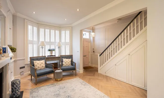 Недвижимость Uverdale Road: 22