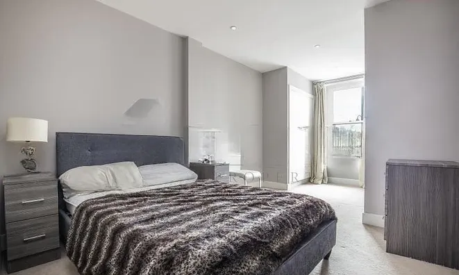 Недвижимость Tournay House, 2 Tournay Road: 1