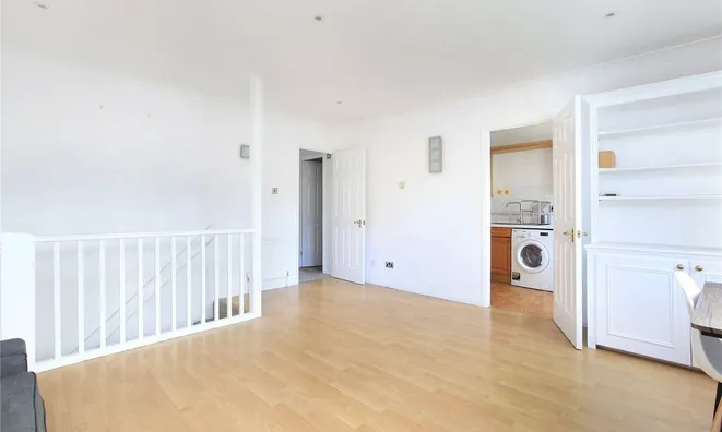 Недвижимость Hertford Court, 45 Falcon Road: 2