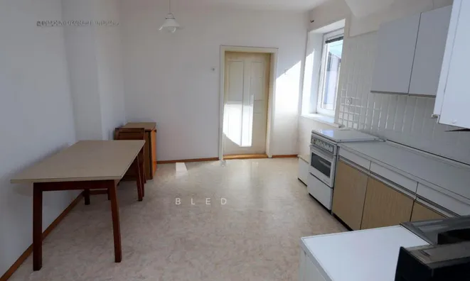 Недвижимость Словенский Яворник: двухквартирный дом.: 5