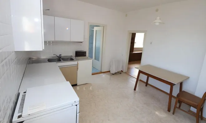 Недвижимость Словенский Яворник: двухквартирный дом.: 8