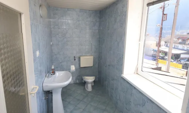 Недвижимость Словенский Яворник: двухквартирный дом.: 9