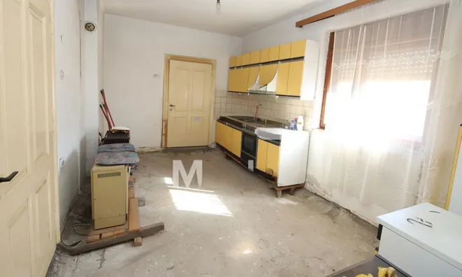 Недвижимость Словенский Яворник: двухквартирный дом.: 15