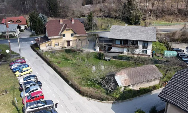 Недвижимость Словенский Яворник: двухквартирный дом.: 25