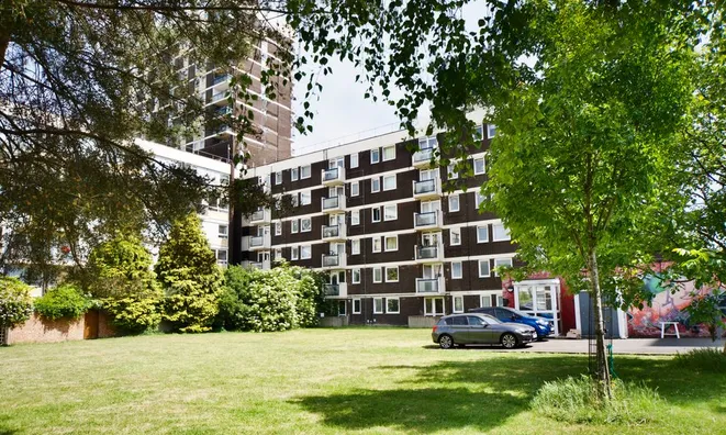 Недвижимость De Beauvoir Estate: 8