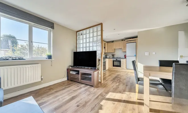 Недвижимость Chandler Way, Peckham: 1