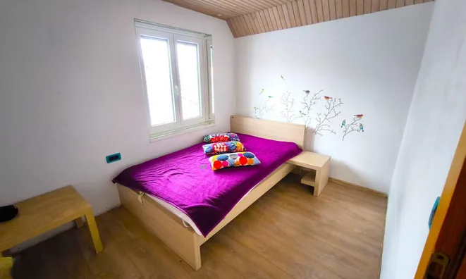 Недвижимость Квартира, 5+ комнат, центр LJ: 7