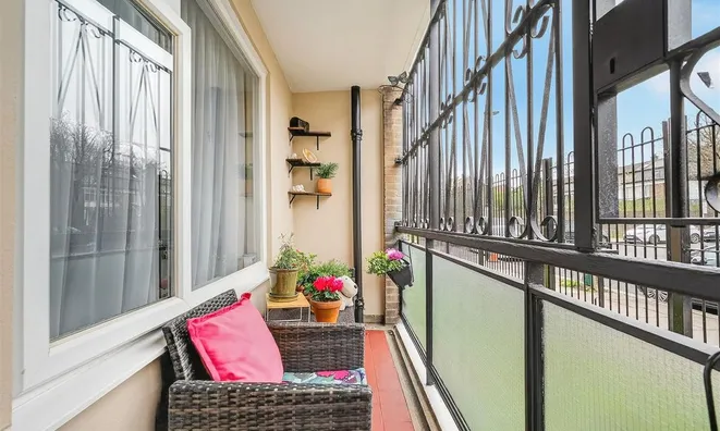 Недвижимость Derbyshire Street: 6