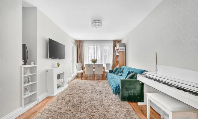 Недвижимость Derbyshire Street: 11