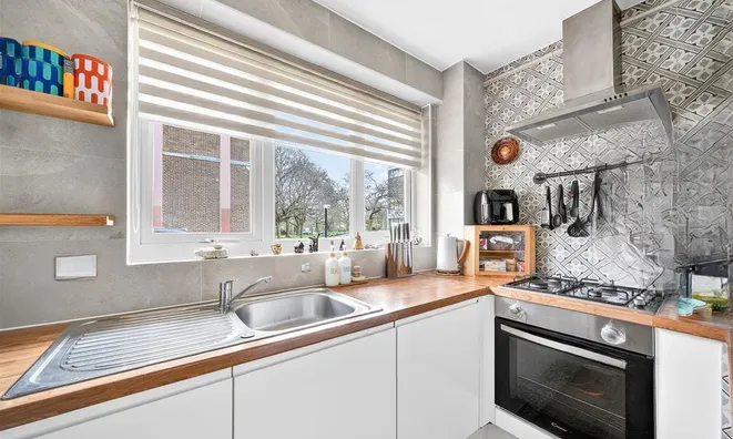 Недвижимость Derbyshire Street: 13