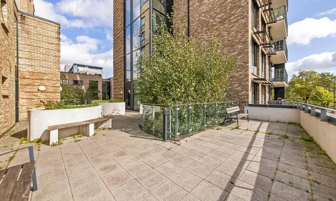 Недвижимость Albany Road, Camberwell: 2