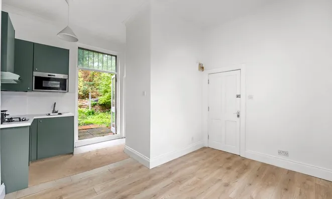 Недвижимость Hermitage Road: 7