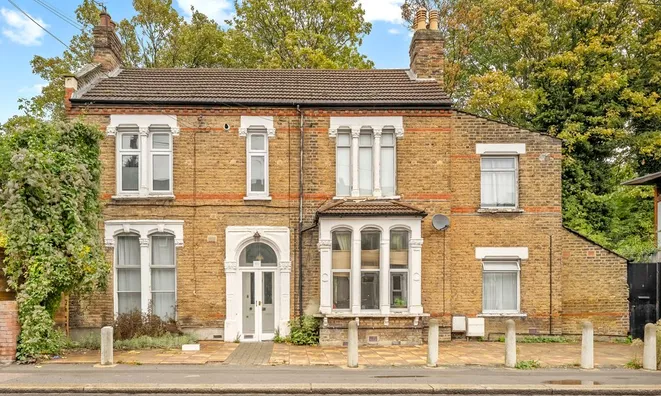 Недвижимость Hermitage Road: 8