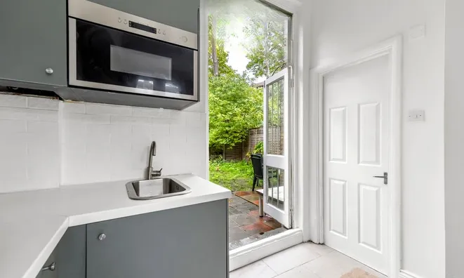 Недвижимость Hermitage Road: 11