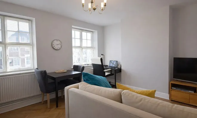 Недвижимость The Market Place, Hampstead Garden Suburb: 1