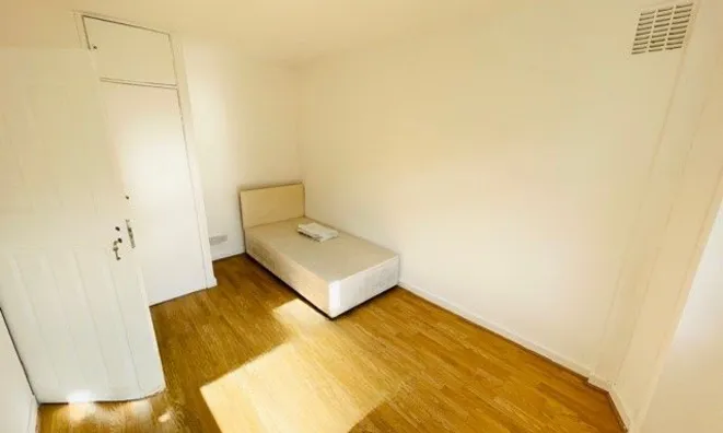 Недвижимость Donovan House, Cable Street: 17