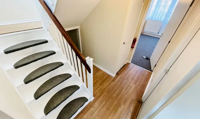 Недвижимость Cable Street, Cable Street: 2