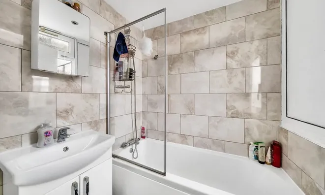 Недвижимость Henty Close, Battersea: 1