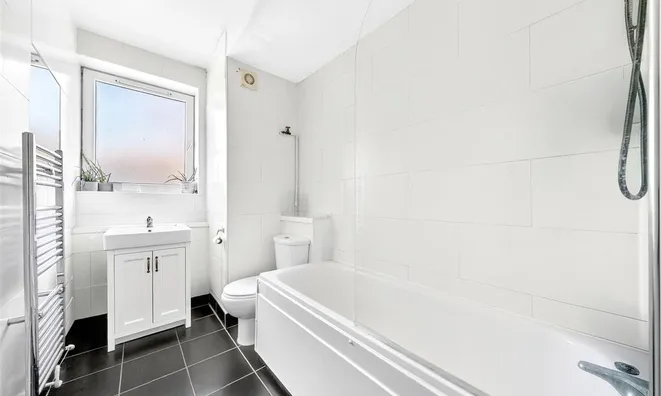 Недвижимость James Middleton House, Middleton Street: 4