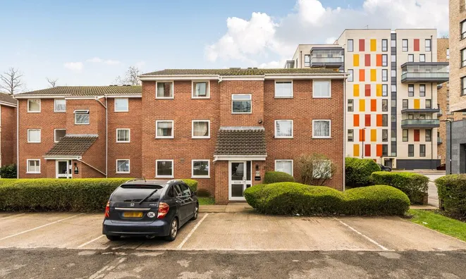 Недвижимость Sunninghill Court, Bollo Bridge Road: 9