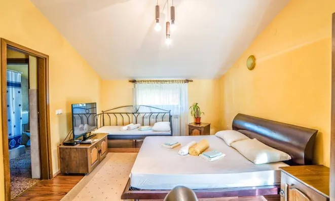 Недвижимость Семейный дом 715 м², Побри: 13