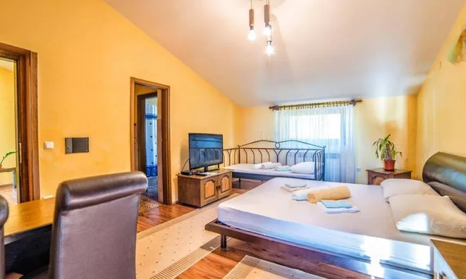 Недвижимость Семейный дом 715 м², Побри: 15