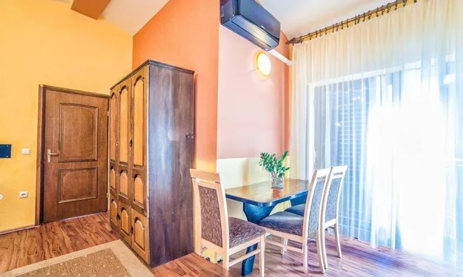 Недвижимость Семейный дом 715 м², Побри: 22